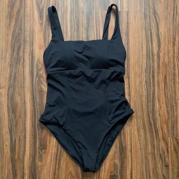 NWOT Becca Color Code Square One Piece - Picture 5 of 12